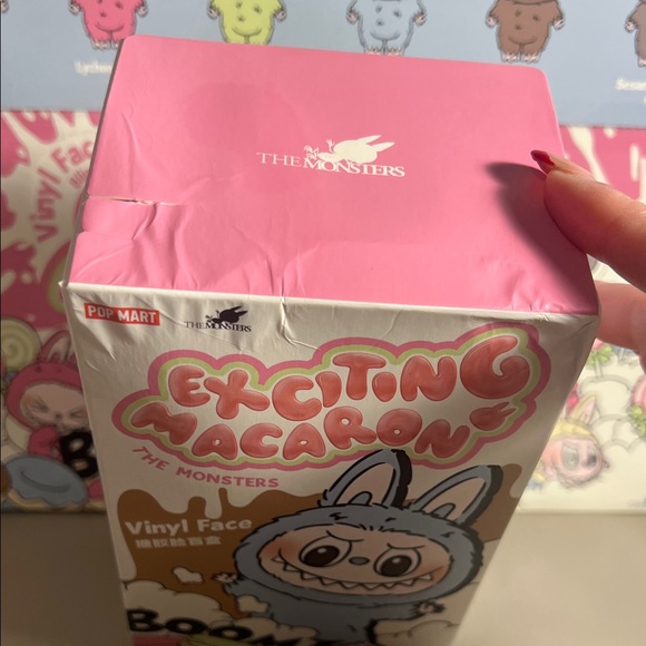 POP MART LABUBU Exciting Macaron Collection With Outfit (SEA SALT COCONUT) - Picture 17 of 17